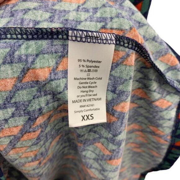 NWT LuLaRoe Irma Tunic Shirt Top Size S Multicolor Geometric Square Pattern - Picture 4 of 7